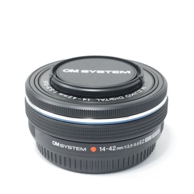 OM SYSTEM M.ZUIKO DIGITAL ED 14-42mm F3.5-5.6 EZ ブラック