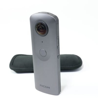 RICOH THETA V