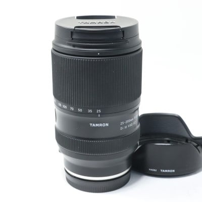 25-200mm F/2.8-5.6 Di III VXD G2 (Model A075S) ソニーEマウント