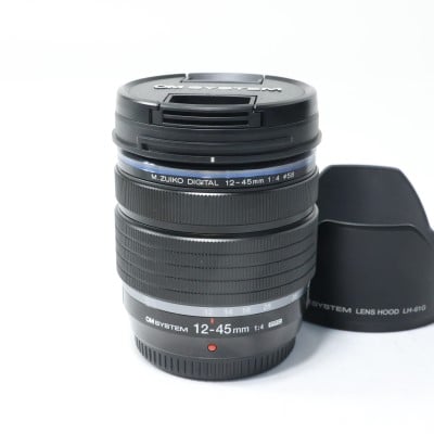 OM SYSTEM M.ZUIKO DIGITAL ED 12-45mm F4.0 PRO