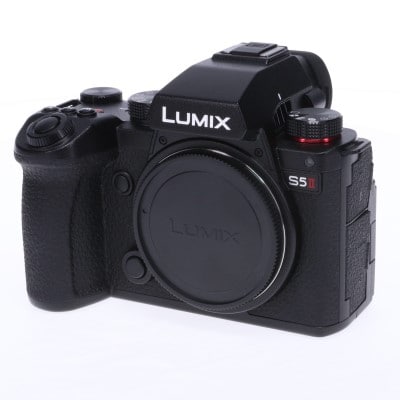 【ジャンク品】Panasonic GH3 ＋ G9 本体2台まとめ売り Panasonic GH7 vs Panasonic G9 II Detailed Comparison