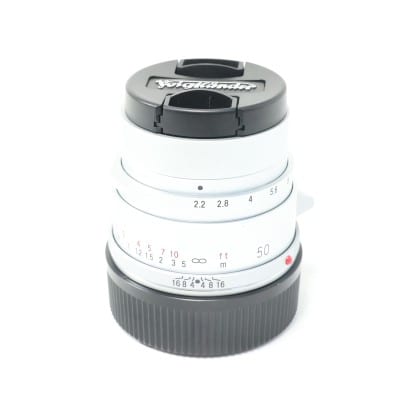 COLOR-SKOPAR 50mm F2.2 VM シルバー