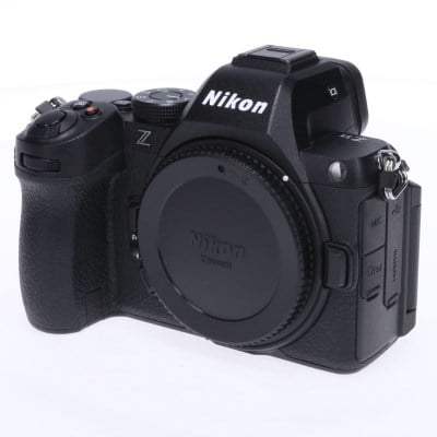 Z5II ボディ