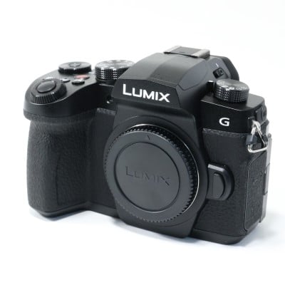 LUMIX G99II ボディ DC-G99M2