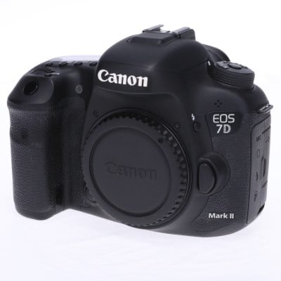 EOS 7D Mark II ボディー