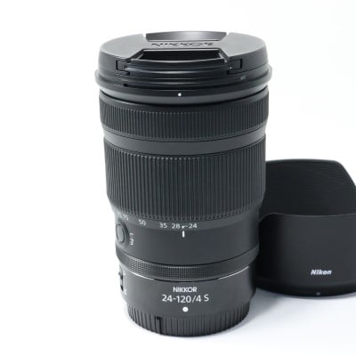 Nikon 24-70mm F2.8 レンズ+保管用ポーチ Nikon 24-70mm F2.8 レンズ+保管用ポーチ スリムフィット02