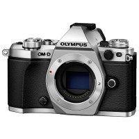 OM-D E-M5 Mark II ボディー シルバー